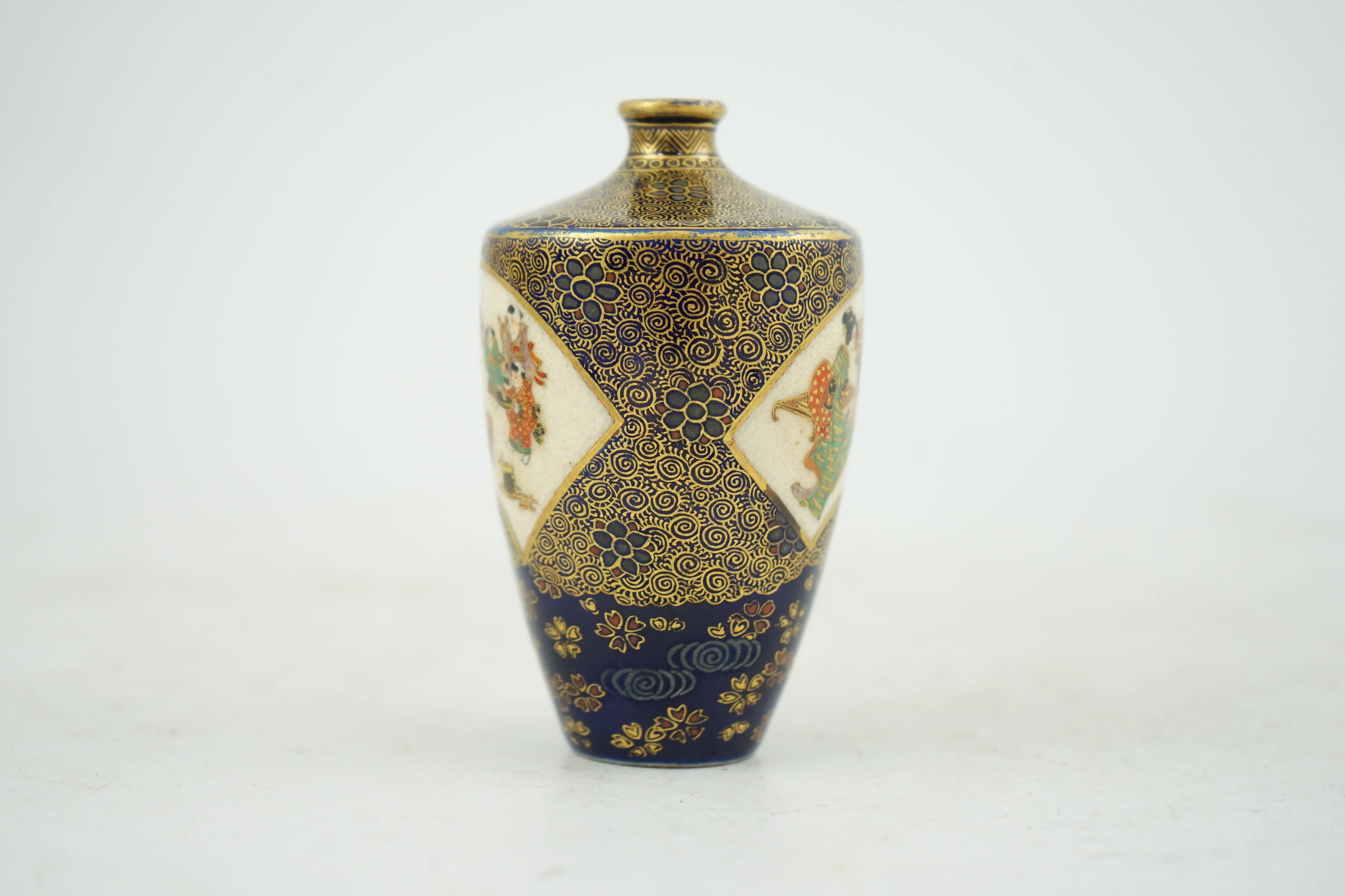 A Japanese Satsuma miniature vase, by Kinkozan, Meiji period